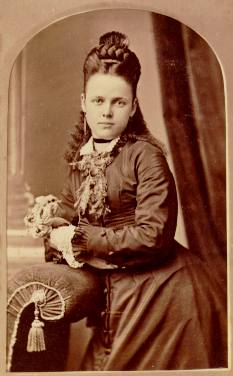 Jonesgrl.jpg (16508 bytes)