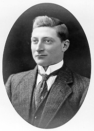 Twnportj.jpg (17842 bytes)